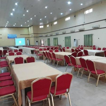 Eemjm Hotels And Suites Limited Uyo Exterior photo