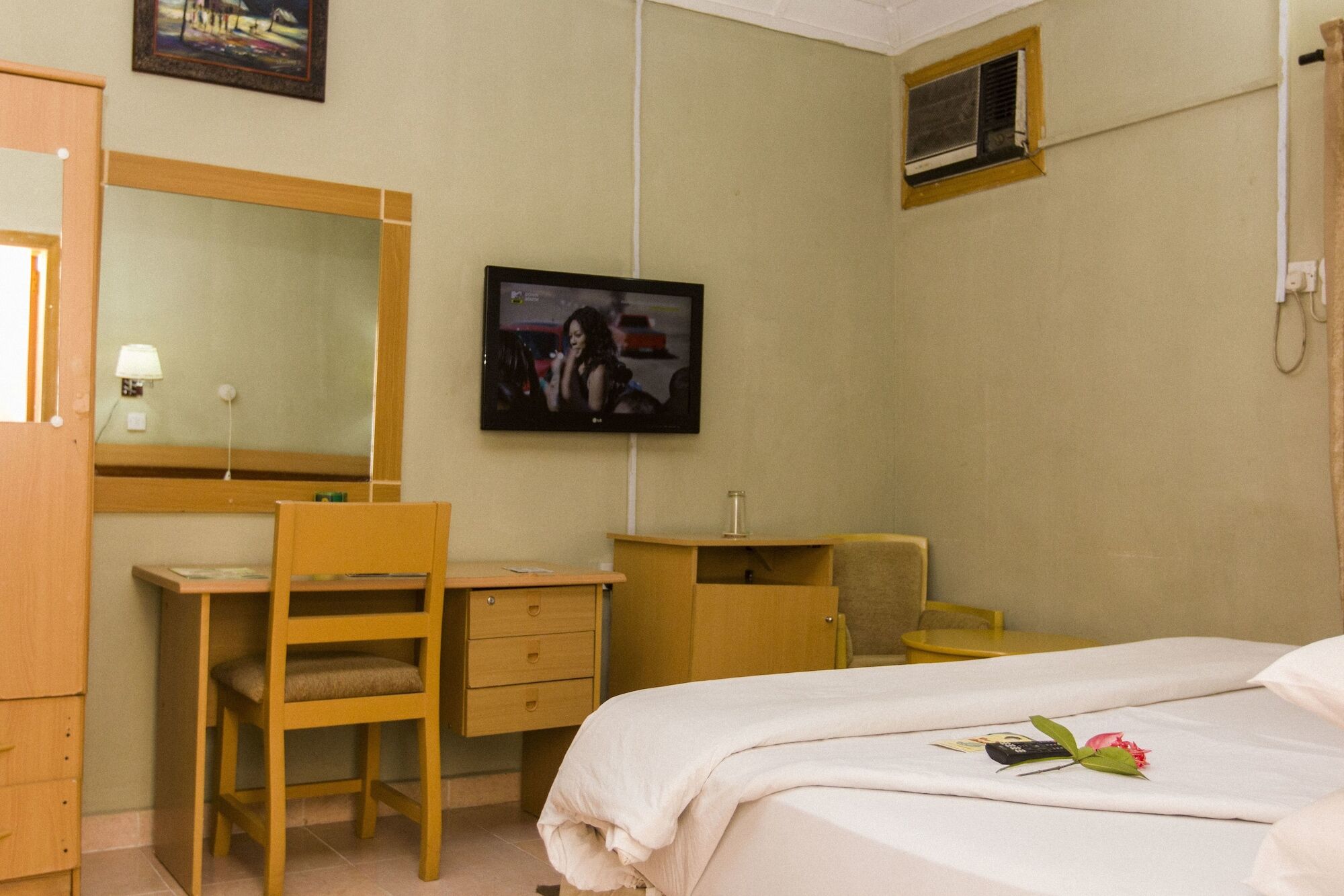 Eemjm Hotels And Suites Limited Uyo Exterior photo